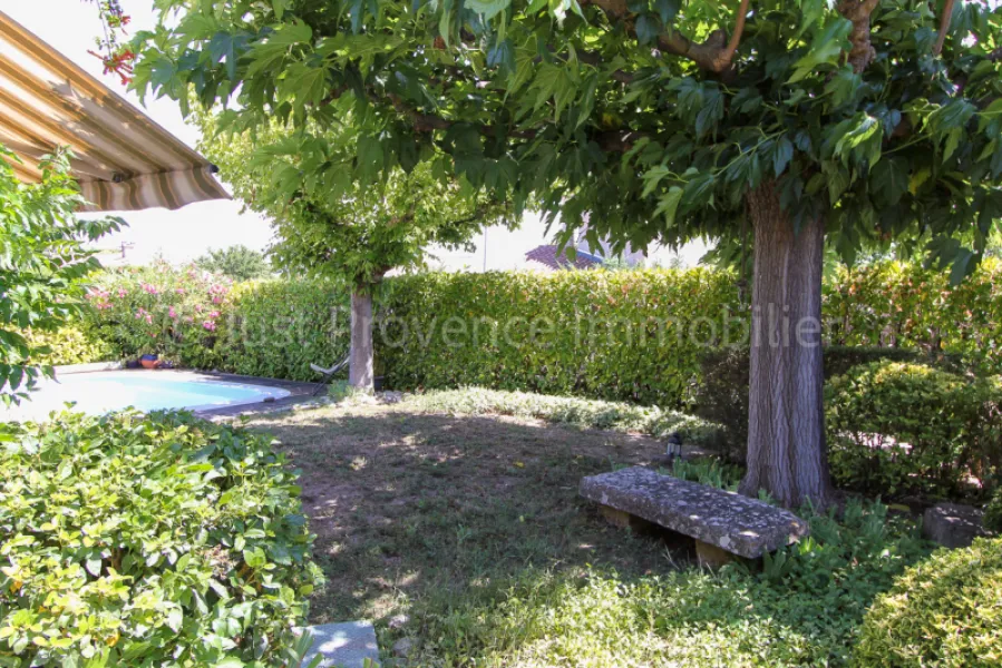 Caromb 5-room house with garage and swimming pool