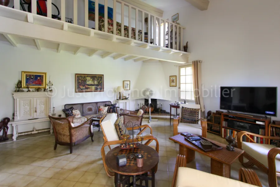 Caromb 5-room house with garage and swimming pool