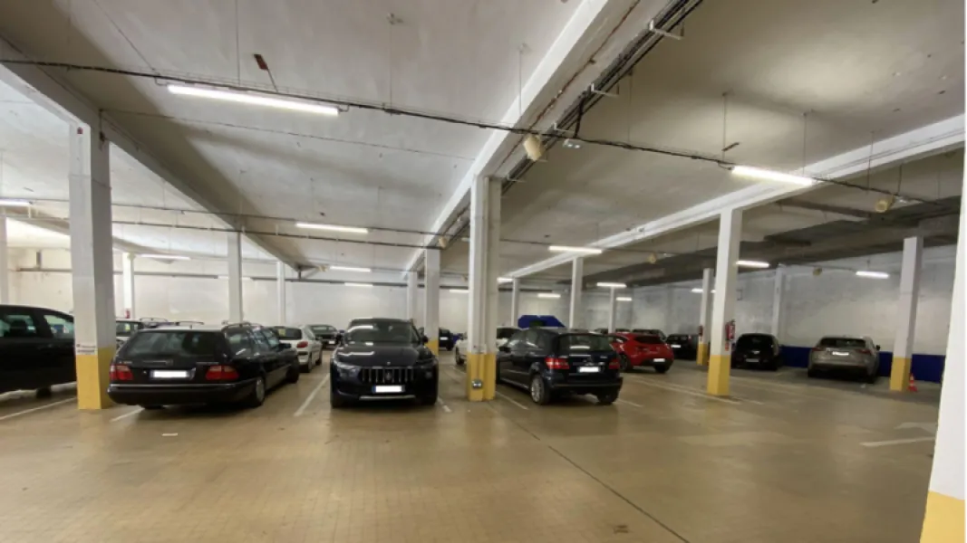 Ensemble Immobilier Polyvalent d'environ 4050 m² à APT