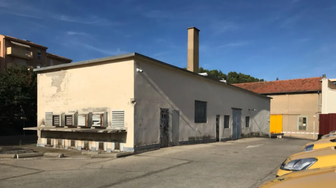 Ensemble Immobilier Polyvalent d'environ 4050 m² à APT